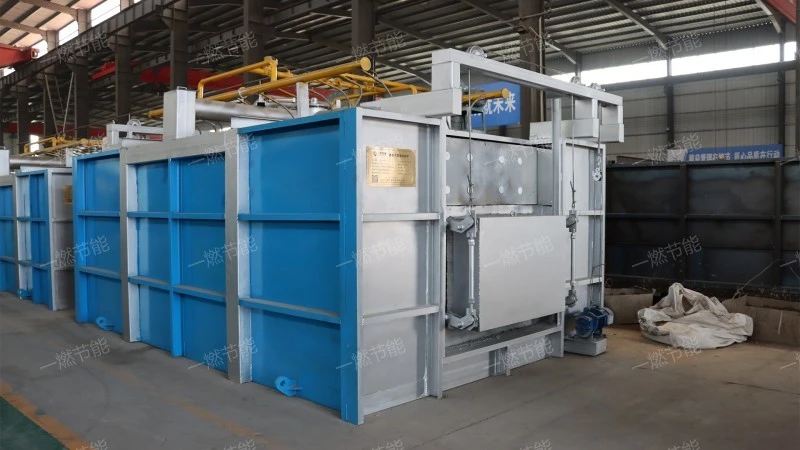 Regenerative burner penetrates through forging furnace