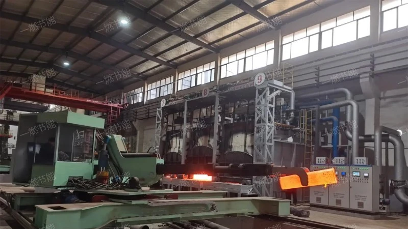 Double chamber mold quenching furnace