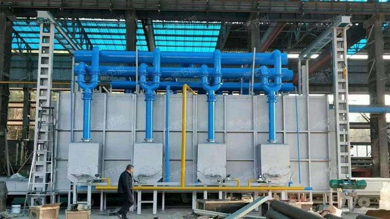 Automatic lid opening forging furnace