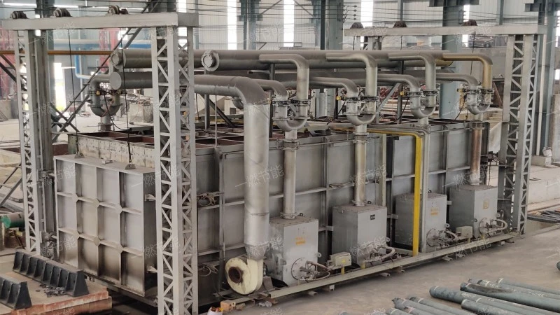 Carburizing heat treatment heating furnace